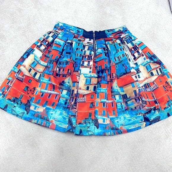 Stora Box Pleat Skirt in Butterfly Paradise
Alice + Olivia - Picture 5 of 9